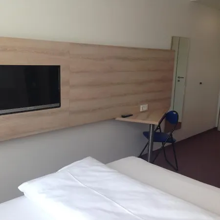 Autohof Ξενοδοχείο Bitterfeld-Wolfen